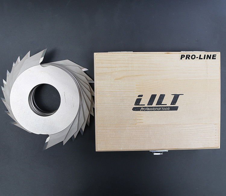 Längszahn-Täfelungs-Brett des finger-Gelenk-Former-Schneider-4 angewendet